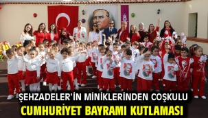 Şehzadeler'in Miniklerinden Coşkulu Cumhuriyet Bayramı Kutlaması
