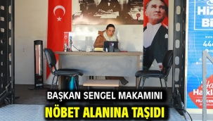 Başkan Sengel Makamını Nöbet Alanına Taşıdı