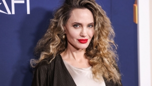 Angelina Jolie yeni filmi için akıcı Fransızca konuşmayı öğrendi