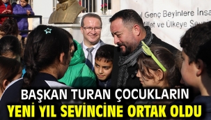 Başkan Turan çocukların yeni yıl sevincine ortak oldu
