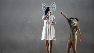 Şarkıcı Sia eşine boşanma davası açtı