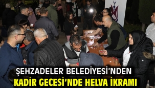 Şehzadeler Belediyesi'nden Kadir Gecesi'nde Helva İkramı