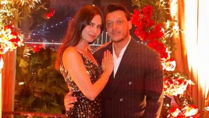 Amine Gülşe'den, aşk dolu paylaşım