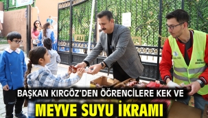 Başkan Kırgöz'den öğrencilere kek ve meyve suyu ikramı