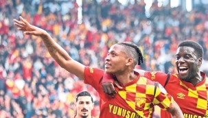 Göz-göz Kartal avında