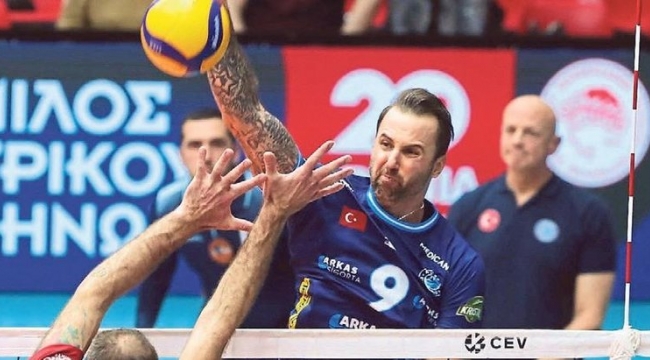 Arkas Spor'da Georg Grozer takıma veda etti