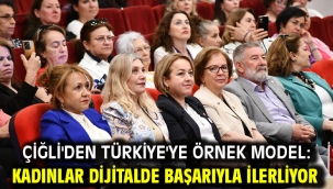 Çiğli'den Türkiye'ye örnek model: Kadınlar dijitalde başarıyla ilerliyor