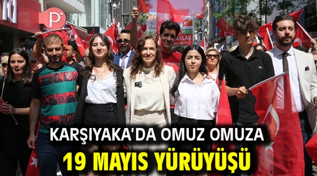 Karşıyaka'da omuz omuza 19 Mayıs yürüyüşü