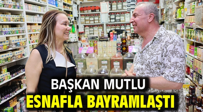 Başkan Mutlu esnafla bayramlaştı