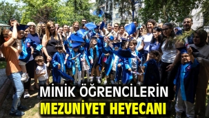  Minik Öğrencilerin Mezuniyet Heyecanı 