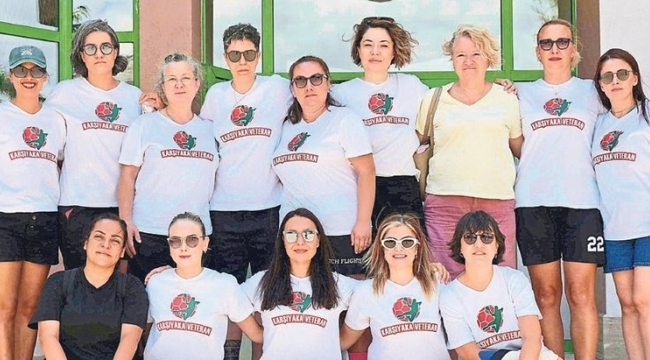 Karşıyaka Veteran Hentbol şampiyon