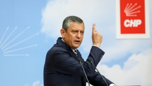 Özgür Özel'den sert tepki: Allah onun bin kere cezasını versin! Başımdan aşağı kaynar sular döküldü