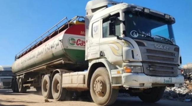 Gazze'de yardım yardım TIR'ı devrildi: 20 ölü