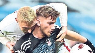 Semih de yuvadan uçtu