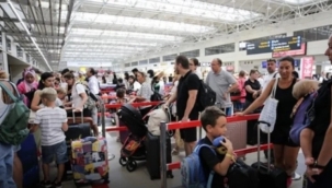 Tek bir çağrıyla Türkiye seyahatlerini apar topar iptal ettiler