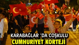 Karabağlar 'da Coşkulu Cumhuriyet Korteji