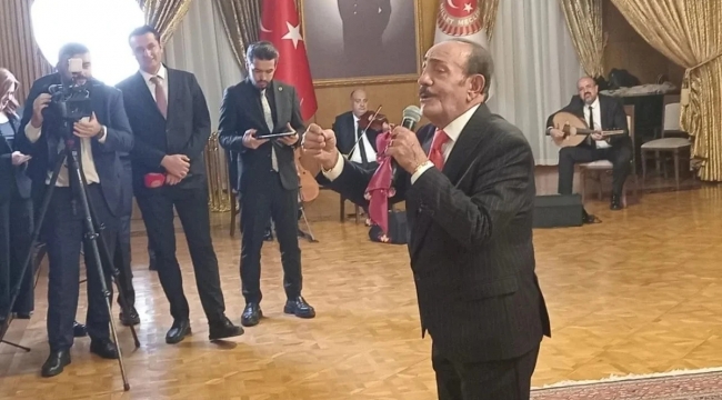 Resepsiyonda Mustafa Keser'den sürprizi
