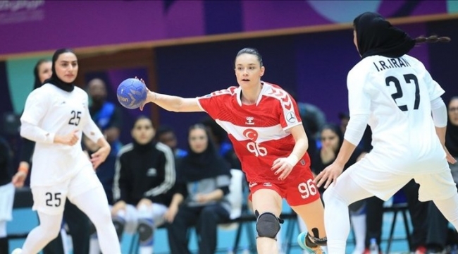 A Milli Kadın Hentbol Takımı iyi başladı