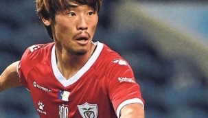 Kara Kartal'a Japon orta saha