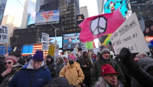 Barbarlık çağının kapısını araladı