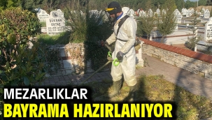 Mezarlıklar Bayrama Hazırlanıyor