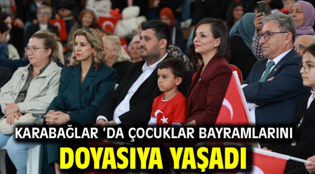 Karabağlar 'da Çocuklar Bayramlarını Doyasıya Yaşadı 
