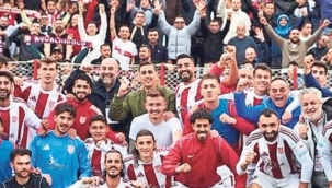 Ayvalıkgücü rakip tanımıyor