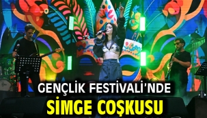 Gençlik Festivali'nde Simge Coşkusu