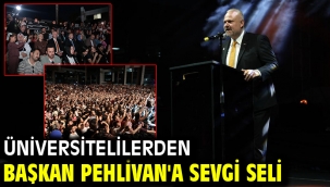 Üniversitelilerden Başkan Pehlivan'a sevgi seli