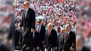 Dış tehdit, iç cephe, devlet aklı: Hep beraber halaya!
