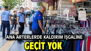 Ana arterlerde kaldırım işgaline geçit yok