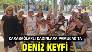 Karabağlarlı kadınlara Pamucak'ta deniz keyfi