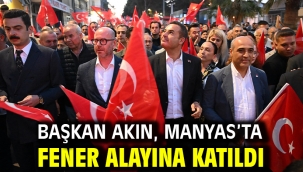 Başkan Akın, Manyas'ta fener alayına katıldı