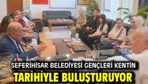  Seferihisar Belediyesi gençleri kentin tarihiyle buluşturuyor